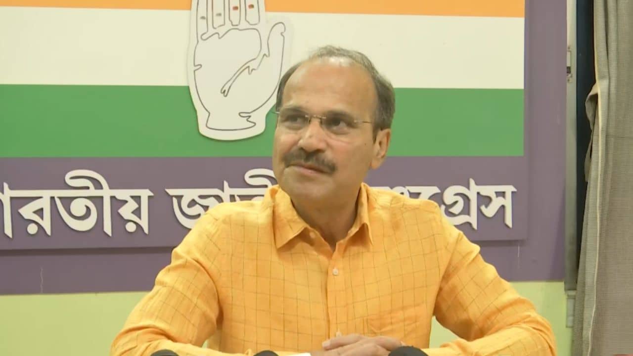 Adhir Chowdhury: কংগ্রেস প্রার্থীর নাম ঘোষণা হতেই বিক্ষোভ সিপিএম-এর একাংশের, ক্ষুব্ধ অধীর বললেন, জোট ভাঙলে ভাঙুক