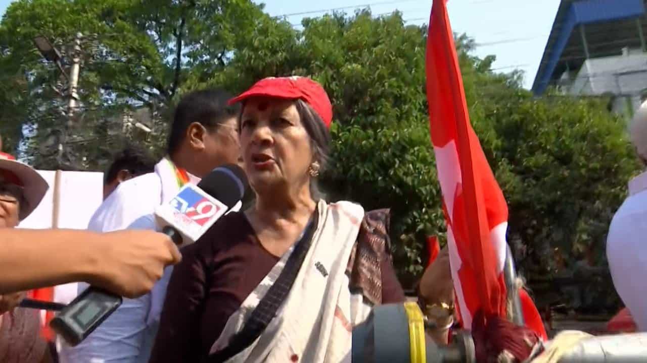 CPIM: সন্দেশখালিতে সেক্স টেরর! সুজনের প্রচারে ফুঁসে উঠলেন বৃন্দা CPIM: সন্দেশখালিতে সেক্স টেরর! সুজনের প্রচারে ফুঁসে উঠলেন বৃন্দা