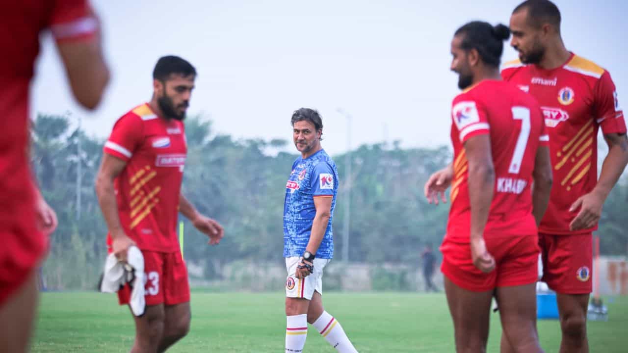 East Bengal: সুনীলদের বিরুদ্ধে মরণবাঁচন ম্যাচ, বেঞ্চে ফিরছেন কুয়াদ্রাত East Bengal: সুনীলদের বিরুদ্ধে মরণবাঁচন ম্যাচ, বেঞ্চে ফিরছেন কুয়াদ্রাত
