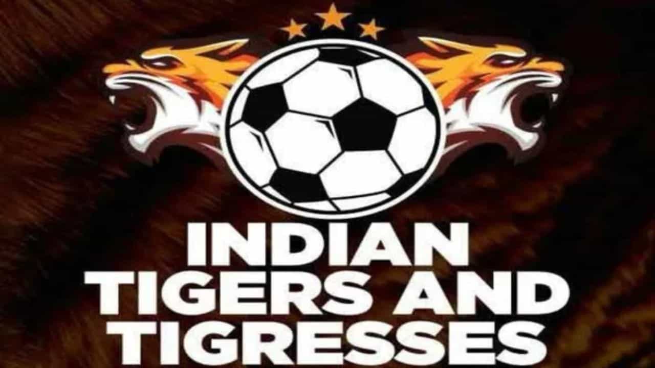 Indian Football: 'ঘুমন্ত দৈত্য'কে জাগাতে মহাযজ্ঞ, প্রতিভার খোঁজে নেমে পড়ল নিউজ় নাইন Indian Football: 'ঘুমন্ত দৈত্য'কে জাগাতে মহাযজ্ঞ, প্রতিভার খোঁজে নেমে পড়ল নিউজ় নাইন