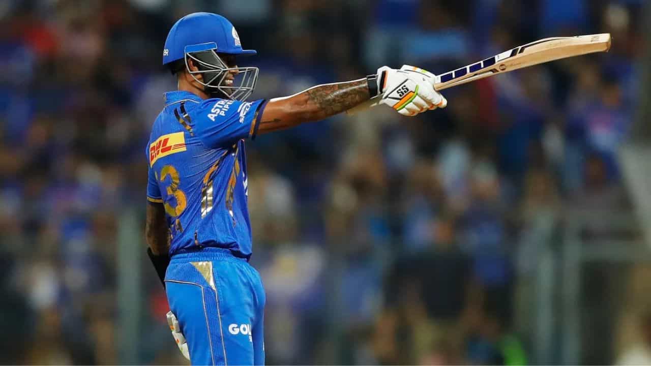 Suryakumar Yadav: সূর্যর ব্যাটিং তাণ্ডব বরাবর... সতীর্থকে প্রশংসায় ভরালেন ঈশান Suryakumar Yadav: সূর্যর ব্যাটিং তাণ্ডব বরাবর... সতীর্থকে প্রশংসায় ভরালেন ঈশান