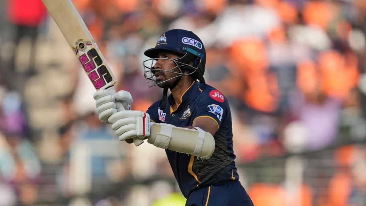 LSG vs GT, IPL 2024: ঋদ্ধিমান সাহার চোটে অস্বস্তি, রান তাড়া নিয়ে চিন্তিত নন শুভমন LSG vs GT, IPL 2024: ঋদ্ধিমান সাহার চোটে অস্বস্তি, রান তাড়া নিয়ে চিন্তিত নন শুভমন