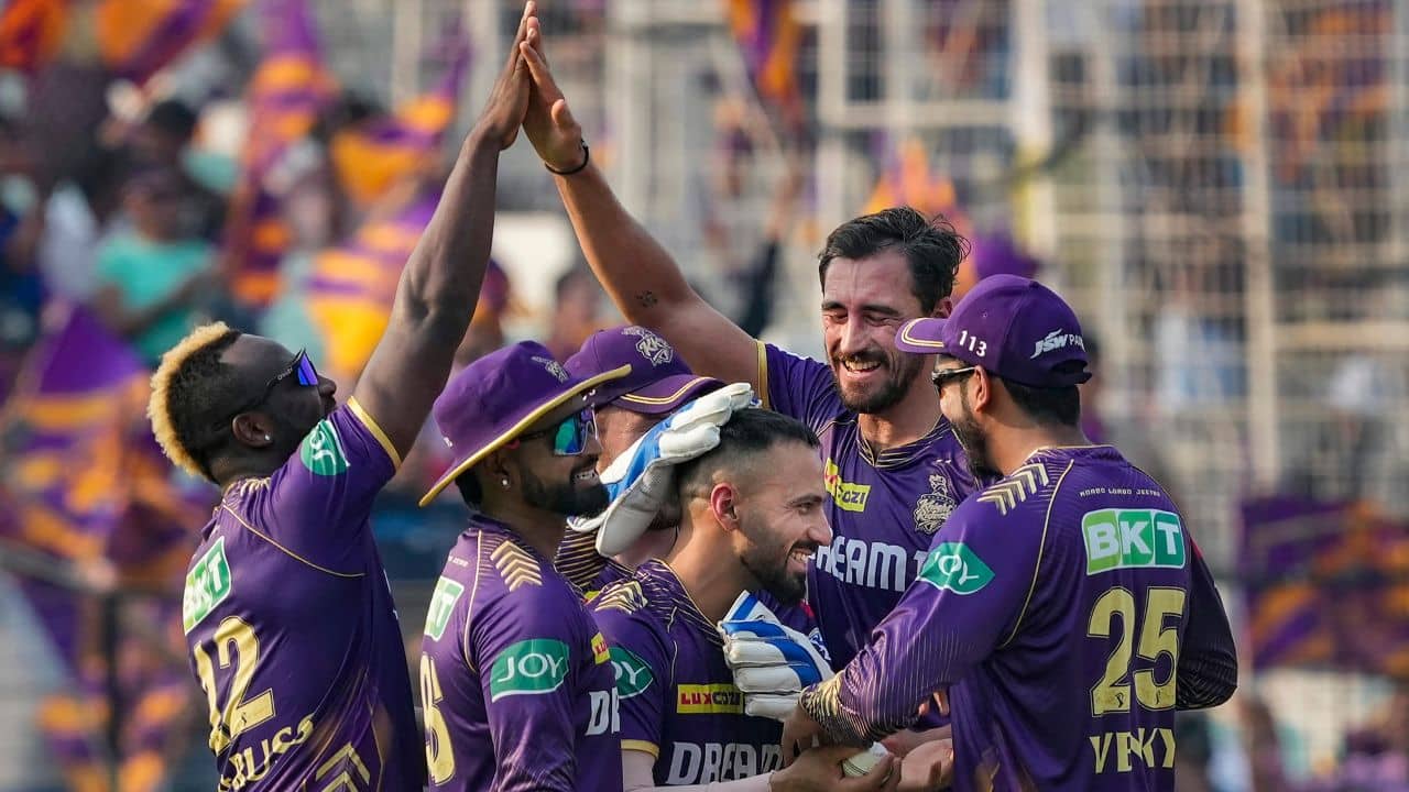 KKR vs LSG: ইডেনে মিচেল ম্যাজিক, নববর্ষে জয়ের হালখাতায় KKR এর চাই ১৬২ রান