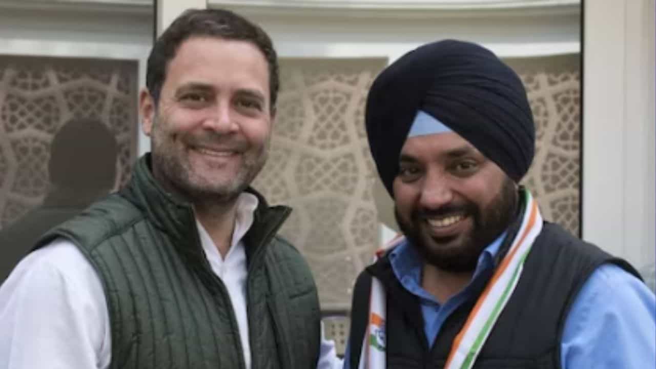 ভোটের মাঝেই কংগ্রেসে বড় ধাক্কা, ইস্তফা দিলেন দিল্লি কংগ্রেস প্রধান ভোটের মাঝেই কংগ্রেসে বড় ধাক্কা, ইস্তফা দিলেন দিল্লি কংগ্রেস প্রধান
