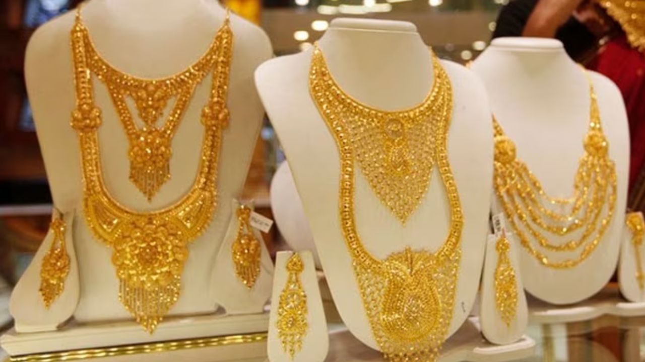 Gold Sell: সোনার নাকি এত দাম, ৭৫০০০ কোটি টাকারও বেশি সোনা বিক্রি হল ৩ মাসেই!