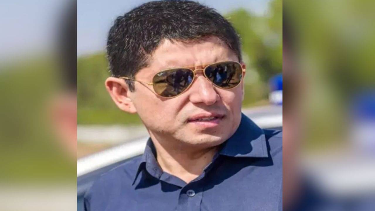 IAS Officer: ১ টাকা বেতন নেন, তারপরও সম্পত্তি প্রায় ১০ কোটি! দেশের সবথেকে ধনী আমলা কে জানেন?