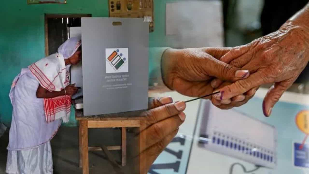 Lok Sabha Election: এবার সব বুথেই লাইভ নজরদারি, কোথায় কী হচ্ছে সব রেকর্ড রাখতে চায় কমিশন