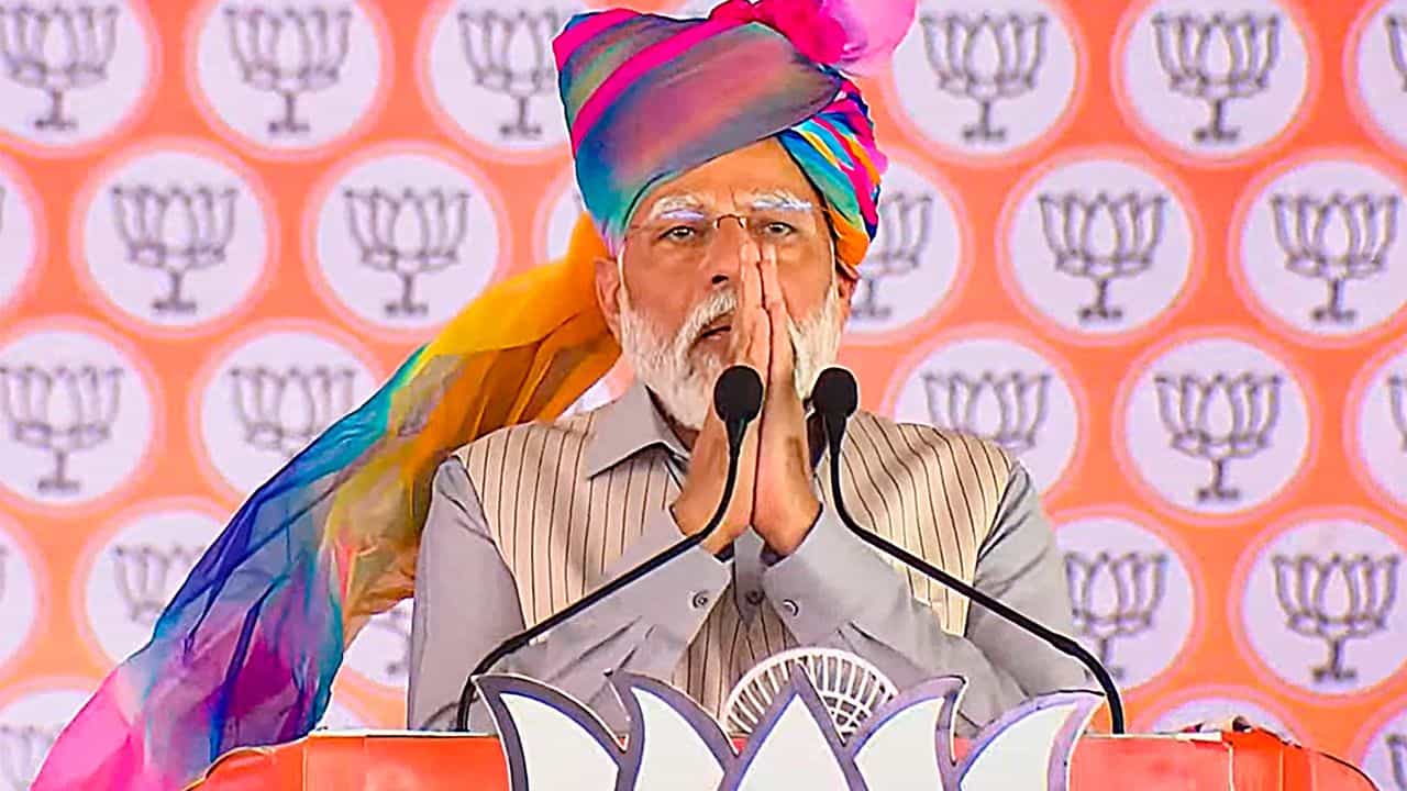 Narendra Modi: 'এবার মনমোহন সিং-এর আরও একটি ভিডিয়ো সামনে এসেছে', ফের কংগ্রেসকে আক্রমণ মোদীর Narendra Modi: 'এবার মনমোহন সিং-এর আরও একটি ভিডিয়ো সামনে এসেছে', ফের কংগ্রেসকে আক্রমণ মোদীর