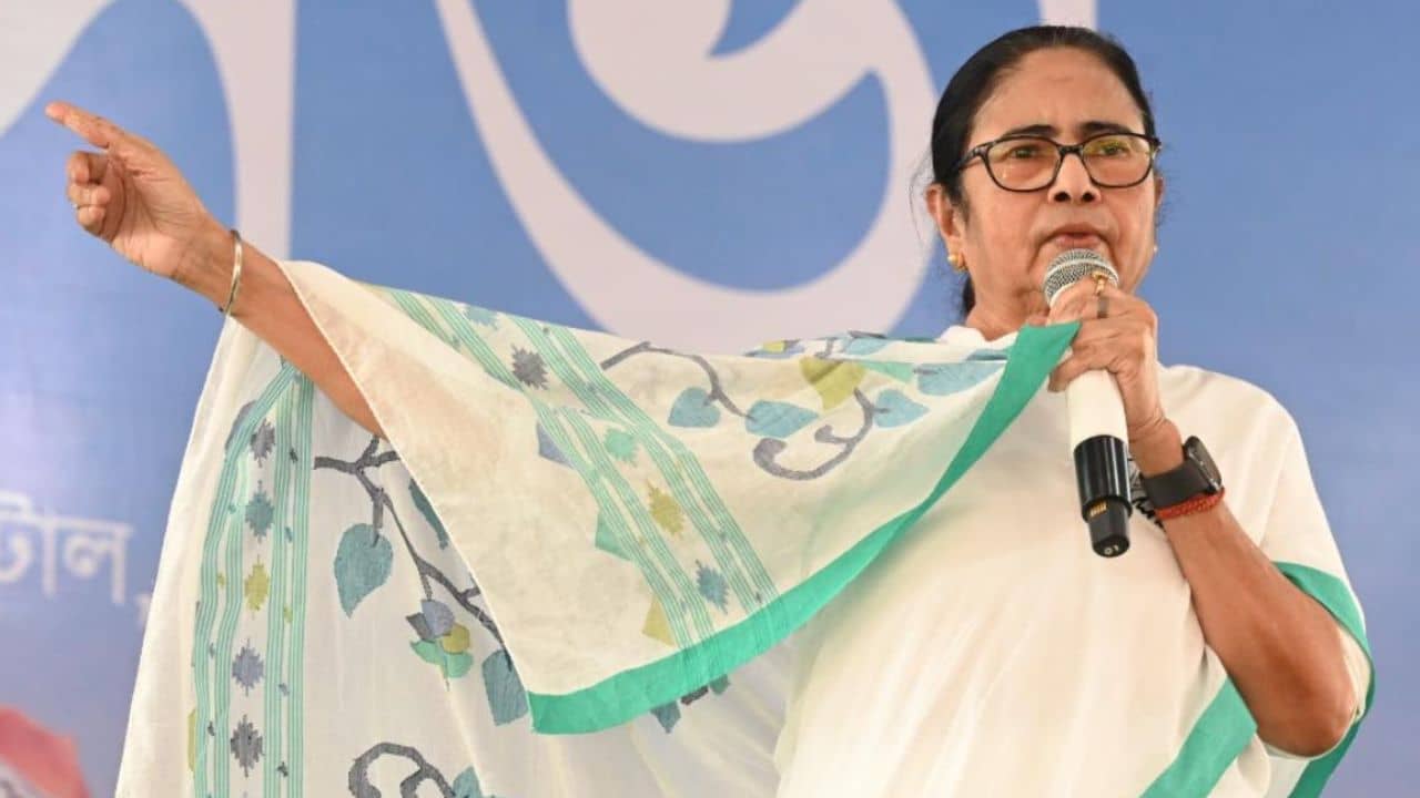 Asansol: ধসে বিধ্বস্তরা বিপদে পড়লে ইসিএলকে ছাড়ব না, হুঁশিয়ারি মমতার