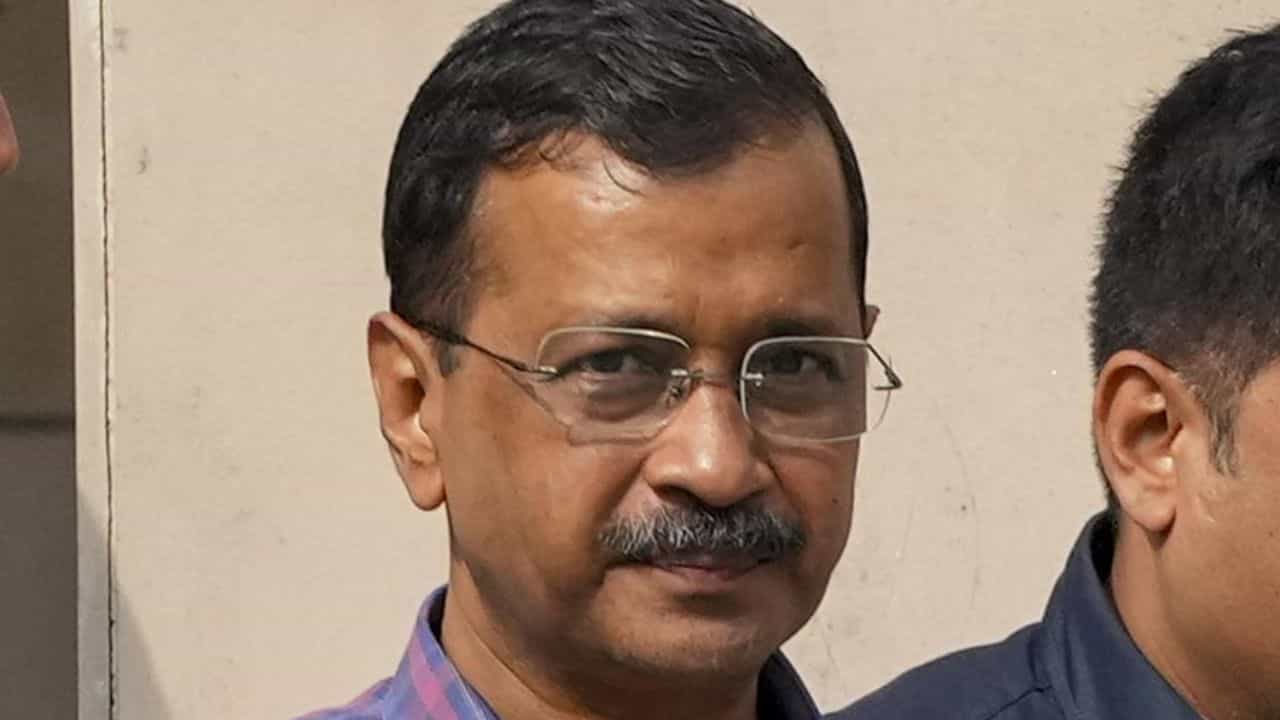 Delhi High Court: ব্যক্তিস্বার্থেই পদ আঁকড়ে মুখ্যমন্ত্রী, কোর্টের ভর্ৎসনা কেজরীকে Delhi High Court: ব্যক্তিস্বার্থেই পদ আঁকড়ে মুখ্যমন্ত্রী, কোর্টের ভর্ৎসনা কেজরীকে