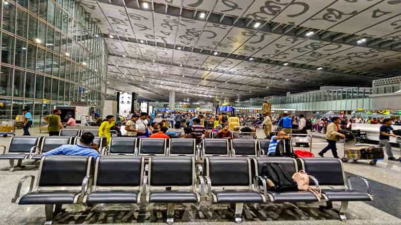 Kolkata Airport: বিমানে ৮২ জন যাত্রীই দরদরিয়ে ঘামছেন, কলকাতা থেকে উড়ানের আগেই বড় বিপত্তি!