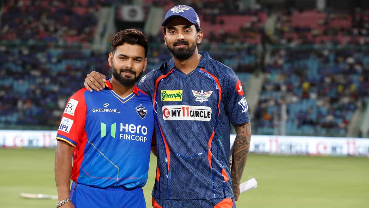 LSG vs DC: ফিরলেন কুলদীপ-মুকেশ, পন্থদের সামনে রানের পাহাড় রাখাই লক্ষ্য লখনউয়ের LSG vs DC: ফিরলেন কুলদীপ-মুকেশ, পন্থদের সামনে রানের পাহাড় রাখাই লক্ষ্য লখনউয়ের