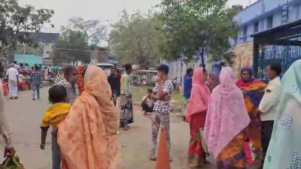 Murshidabad: ইদের আগের দিন দিদির বাড়ি যাচ্ছিলেন, মর্মান্তিক দুর্ঘটনায় মৃত্যু ২ ভাইয়ের