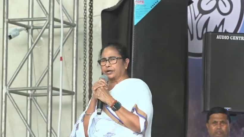 Mamata Banerjee: অভিষেককেও তো খুন করতে চেয়েছিলি, আমরা ধরে ফেললাম, মুখ্যমন্ত্রীর কাঠগড়ায় কে?