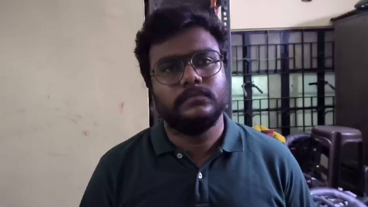 New Alipore: পোষা কুকুরটা মরে পড়ে আছে রাস্তায়, তা দেখেই সন্দেহ হয়েছিল, ছুটে ঘরের যেতেই স্তম্ভিত নিউ আলিপুরের রোহন