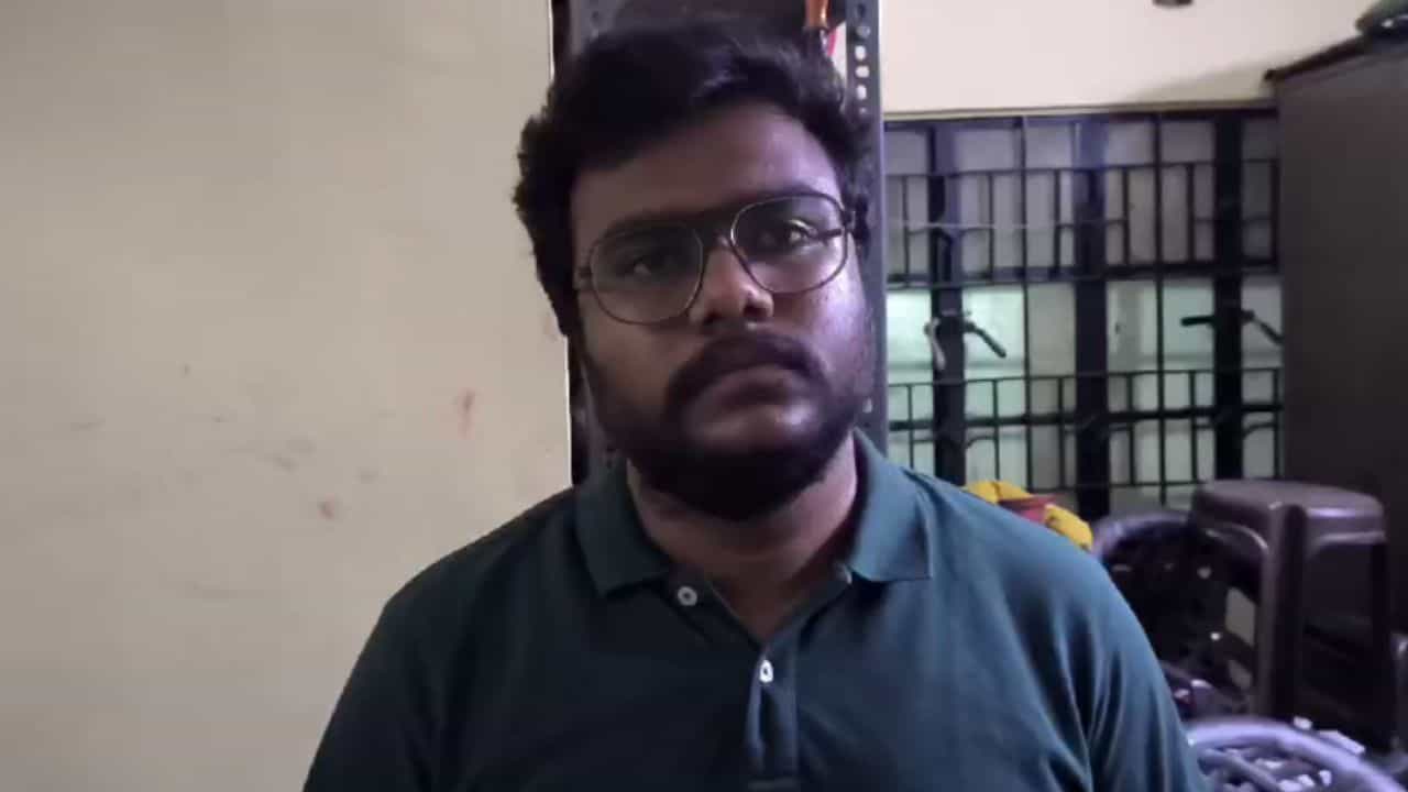 New Alipore: পোষা কুকুরটা মরে পড়ে আছে রাস্তায়, তা দেখেই সন্দেহ হয়েছিল, ছুটে ঘরের যেতেই স্তম্ভিত নিউ আলিপুরের রোহন New Alipore: পোষা কুকুরটা মরে পড়ে আছে রাস্তায়, তা দেখেই সন্দেহ হয়েছিল, ছুটে ঘরের যেতেই স্তম্ভিত নিউ আলিপুরের রোহন