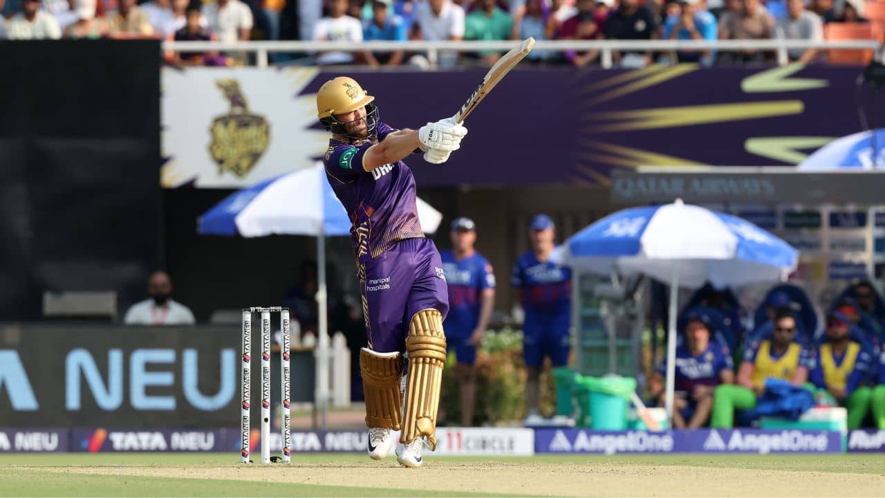 KKR, IPL 2024: ৬, ৪, ৪, ৬, ৪, ৪! ইডেনের তাপমাত্রা বাড়িয়ে তাণ্ডব KKR-এর ফিল সল্টের