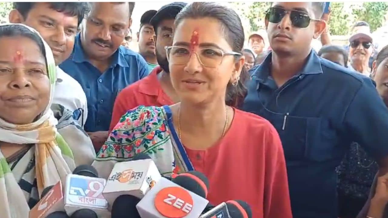 Rachna Banerjee: আমি বিজেপি-কে হারাতে আসিনি, প্রচারে বেরিয়ে বললেন রচনা