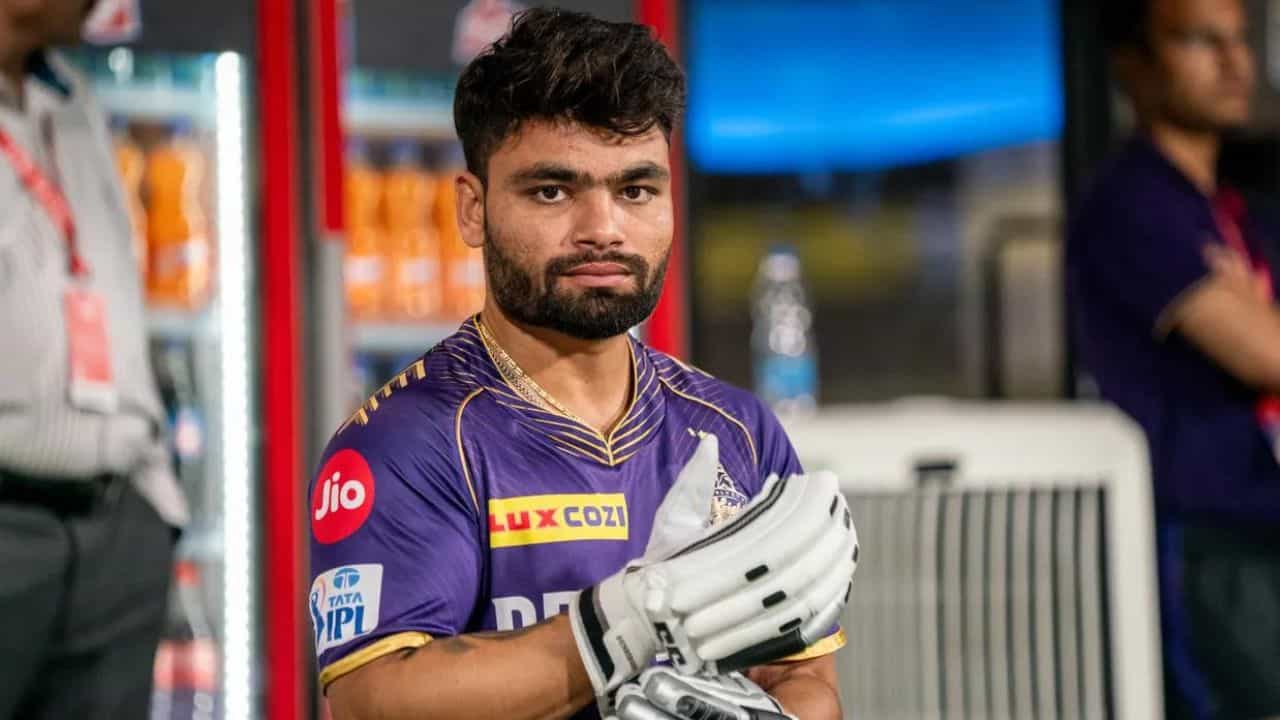 Rinku Singh: রিঙ্কু সিংয়ের মিশন সাকসেসফুল, দিব্যি খেয়ে হল 'বিরাট' কাজ Rinku Singh: রিঙ্কু সিংয়ের মিশন সাকসেসফুল, দিব্যি খেয়ে হল 'বিরাট' কাজ