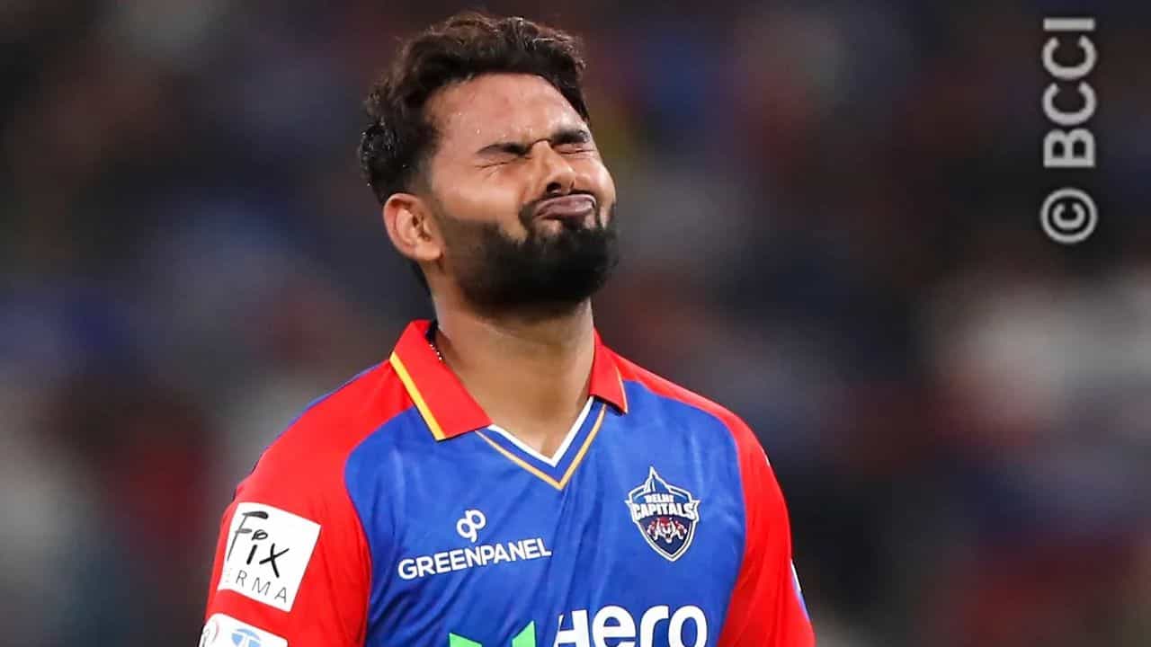 Rishabh Pant: আম্পায়ারের সঙ্গে DRS নিয়ে তর্কাতর্কি, ঋষভ পন্থের শাস্তি চাইলেন কিংবদন্তি Rishabh Pant: আম্পায়ারের সঙ্গে DRS নিয়ে তর্কাতর্কি, ঋষভ পন্থের শাস্তি চাইলেন কিংবদন্তি
