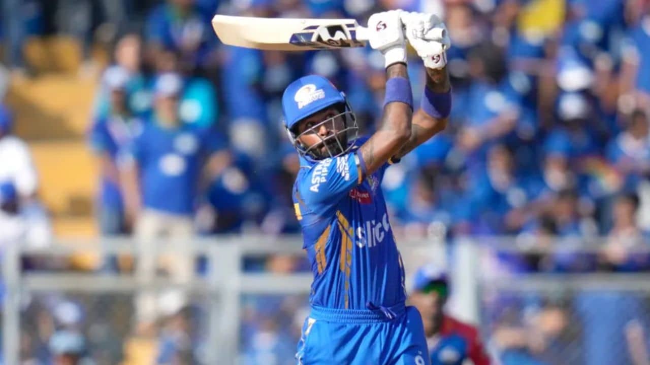 Hardik Pandya: প্রয়োজনের সময় সম্ভাবনাময় ইনিংস, হার্দিক কি হিরো হতে পারলেন?