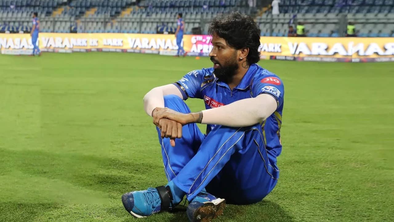 Rohit Sharma ভিডিয়ো: হার্দিককে বাঁচাতে ওয়াংখেড়েতে নিষিদ্ধ রোহিত? বিতর্কে ফালাফালা MI