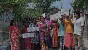 Sandeshkhali: আবারও বিক্ষোভের আঁচ সন্দেশখালি, রাস্তায় নামলেন একশো দিনের শ্রমিকরা