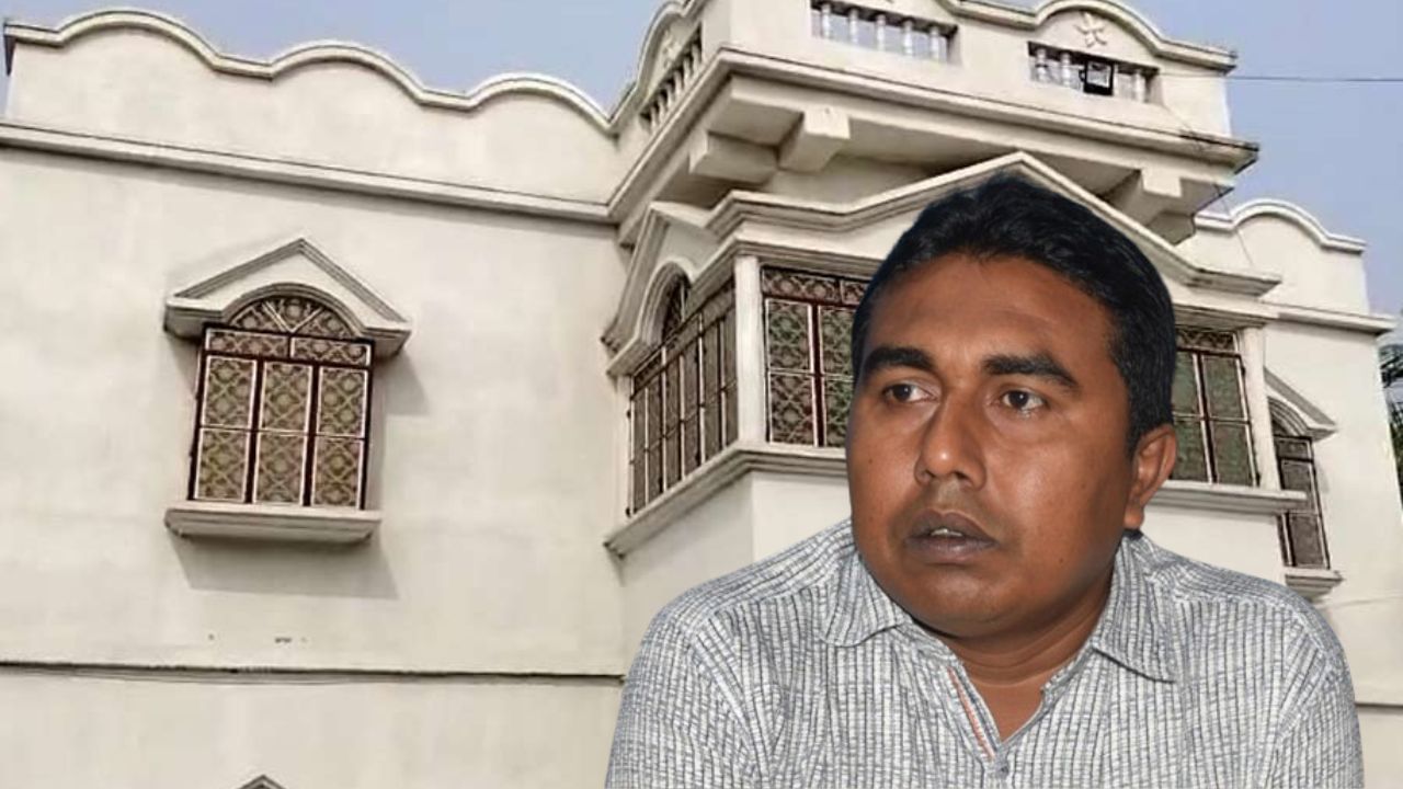 Seikh Sahajhan: এ কী অবস্থা শাহজাহানের পরিবারের! হারিয়েছেন মাথার ছাদটুকুও, আদালতের কাছে কাকুতি-মিনতি Seikh Sahajhan: এ কী অবস্থা শাহজাহানের পরিবারের! হারিয়েছেন মাথার ছাদটুকুও, আদালতের কাছে কাকুতি-মিনতি