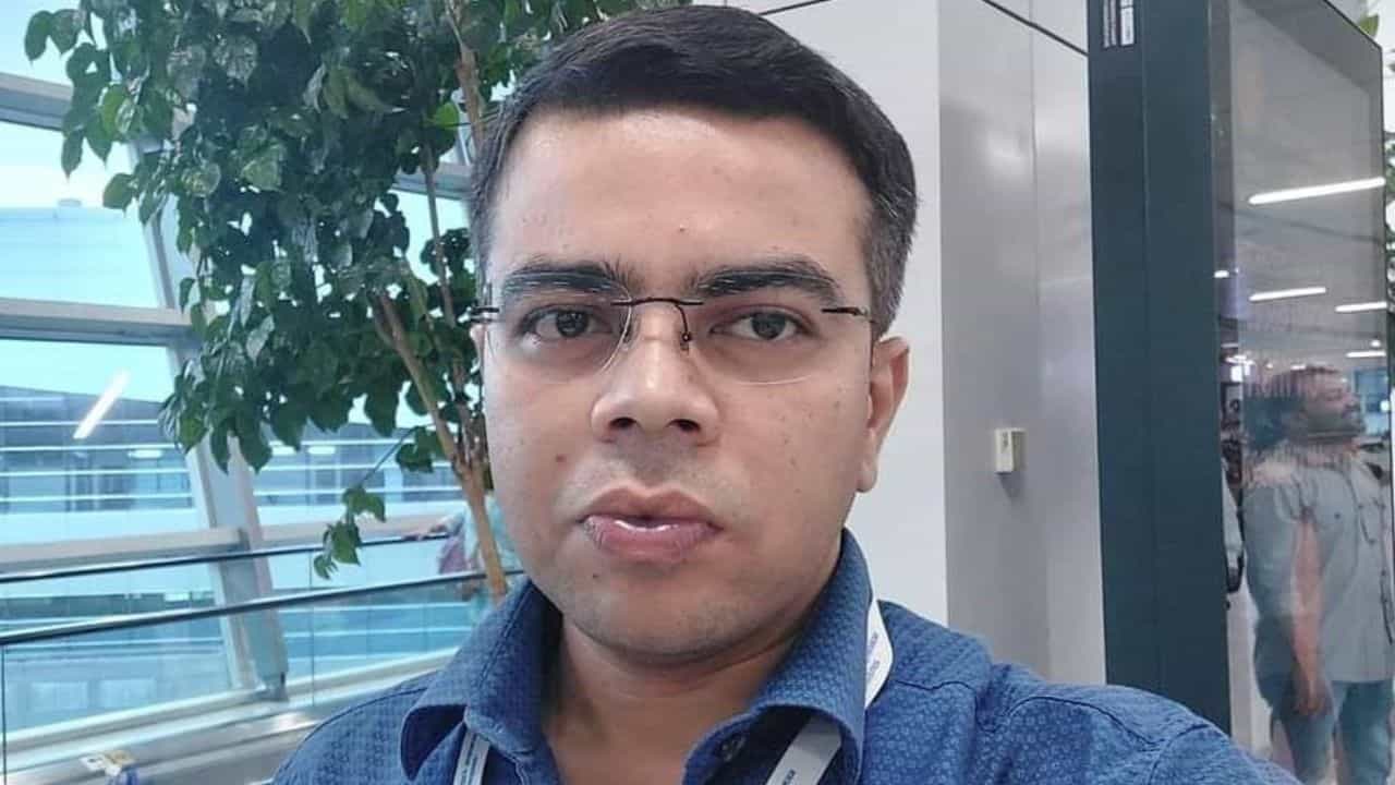 Subhash Sarkar: প্রসূতির মৃত্যুতে সুভাষ সরকারের ছেলের বিরুদ্ধ দায়ের FIR Subhash Sarkar: প্রসূতির মৃত্যুতে সুভাষ সরকারের ছেলের বিরুদ্ধ দায়ের FIR