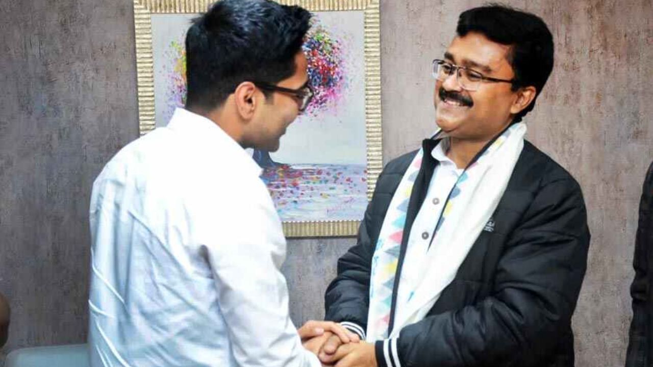 PAC-র চেয়ারম্যান হচ্ছেন আরেক 'দলবদলু' PAC-র চেয়ারম্যান হচ্ছেন আরেক 'দলবদলু'