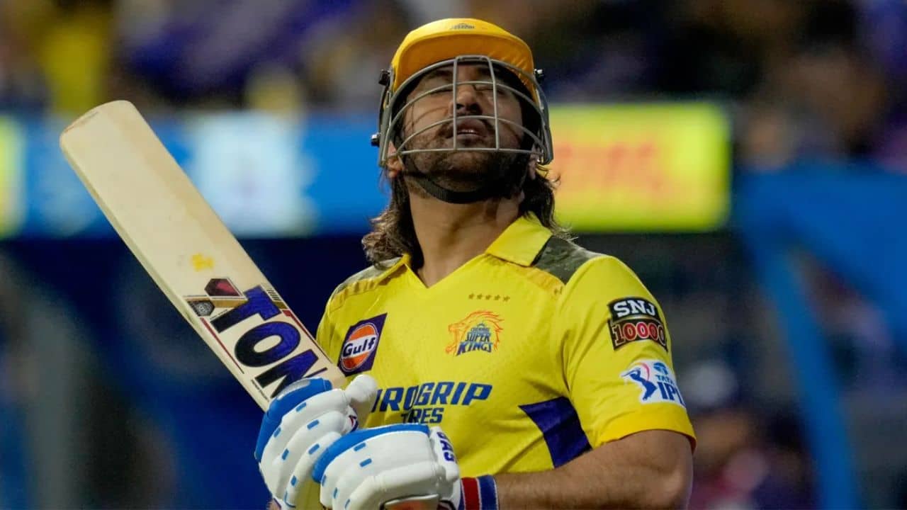 MS Dhoni: ধোনি পঁচিশের IPL-এ খেলবেন? এক বাক্যে উত্তর দিলেন সুরেশ রায়না