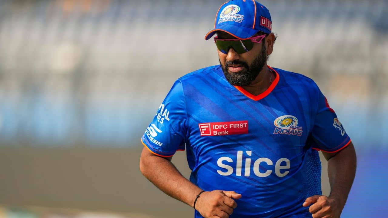 Rohit Sharma: রোহিতকে অবহেলা করা হয়েছে, MI টিম নিয়ে বিস্ফোরক মন্তব্য করে বসলেন...
