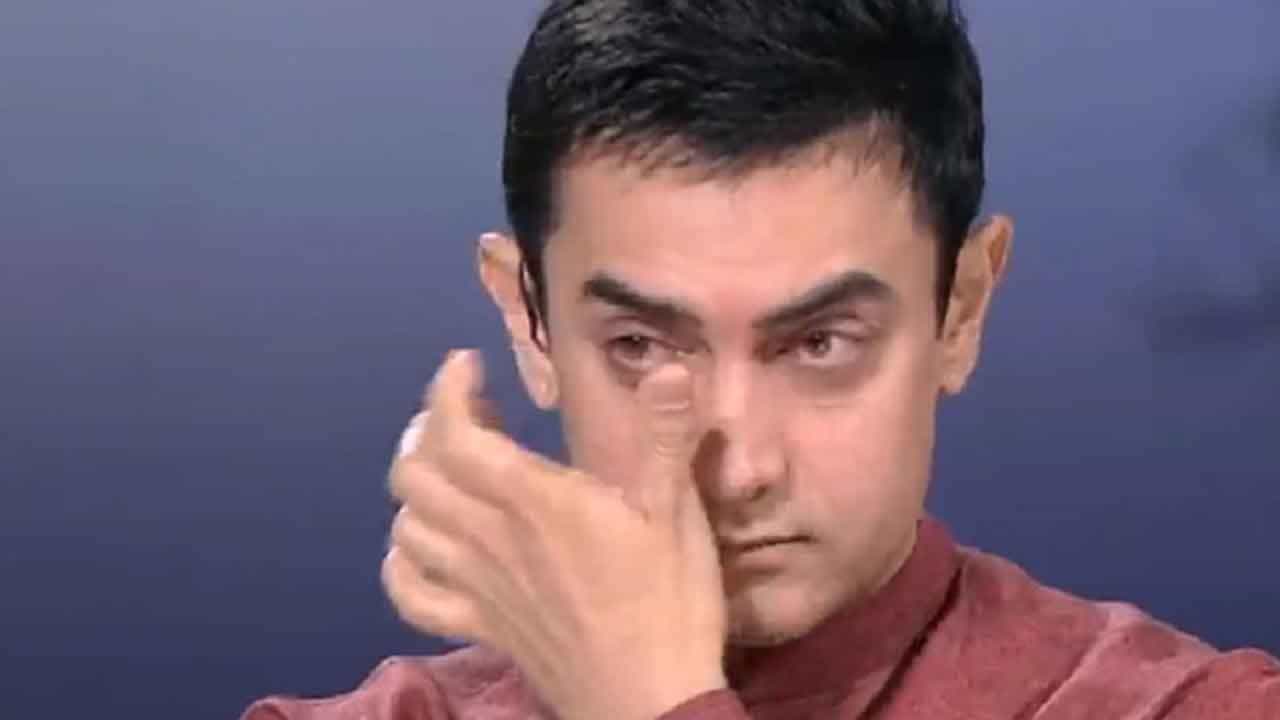 আট বছরেও তৈরি হল না ছবি, দেনায় ডুব, মাথায় বাজ পড়ে আমিরের আট বছরেও তৈরি হল না ছবি, দেনায় ডুব, মাথায় বাজ পড়ে আমিরের
