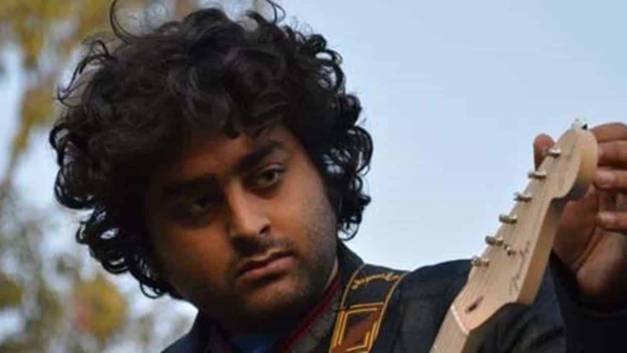 ‘আর সহ্য করতে পারছি না’, কোন আঘাতে হাউ-হাউ করে কেঁদে ওঠেন অরিজিৎ ‘আর সহ্য করতে পারছি না’, কোন আঘাতে হাউ-হাউ করে কেঁদে ওঠেন অরিজিৎ