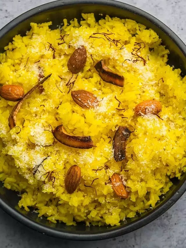 স্পেশাল দিনে বানিয়ে ফেলুন বাসন্তী পোলাও