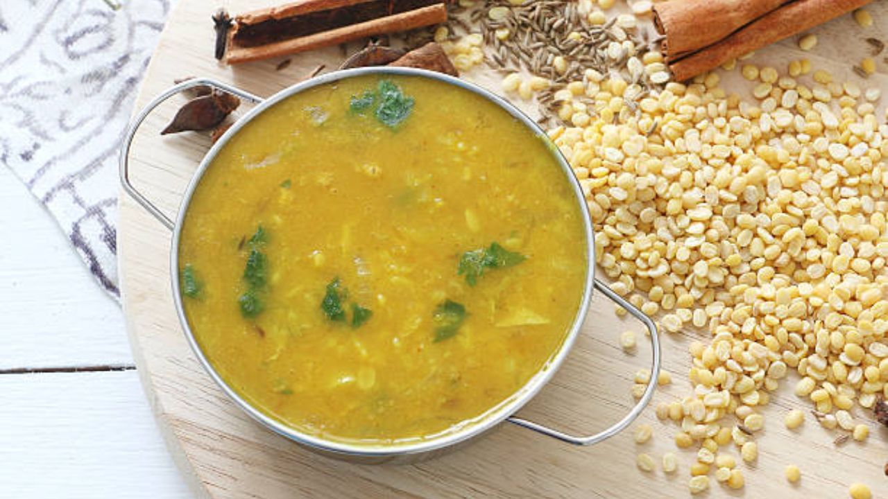 Uric Acid Level: ইউরিক অ্যাসিড বেড়েছে, কোন-কোন ডাল খেলে আরও বাড়বে গাউটের ব্যথা? Uric Acid Level: ইউরিক অ্যাসিড বেড়েছে, কোন-কোন ডাল খেলে আরও বাড়বে গাউটের ব্যথা?