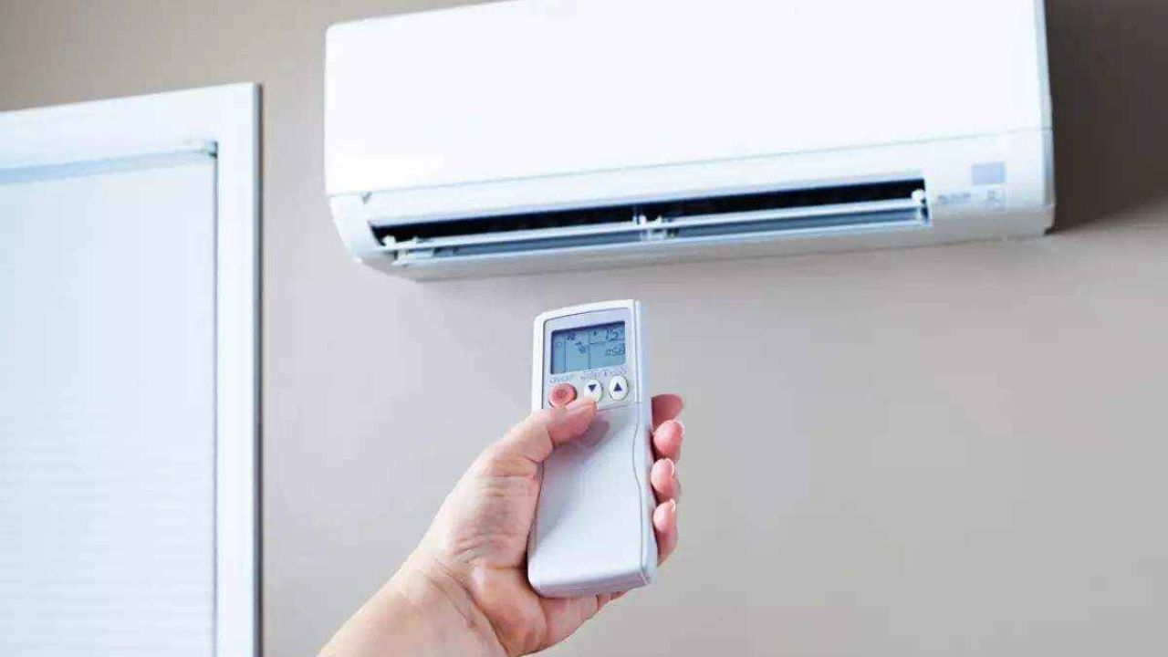 If you switch off AC from remote and keep on the main switch, what will happen, know the electricity cost