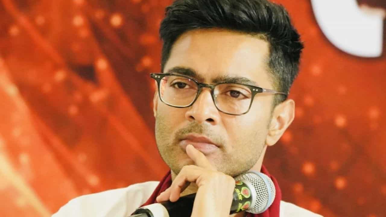 Abhishek Banerjee: 'প্যাকেট নিয়ে ঢুকছে, খালি হাতে বেরচ্ছে', ৫২ মিনিটের 'হাইকোয়ালিটি' ফুটেজ আদালতে জমা দিতে চান অভিষেক Abhishek Banerjee: 'প্যাকেট নিয়ে ঢুকছে, খালি হাতে বেরচ্ছে', ৫২ মিনিটের 'হাইকোয়ালিটি' ফুটেজ আদালতে জমা দিতে চান অভিষেক