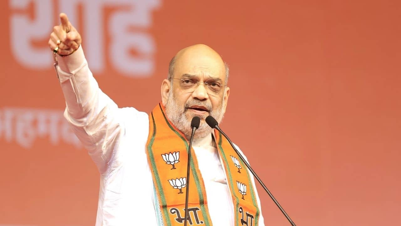 Amit Shah: মোদী তো বাংলায় ১০ লক্ষ কোটি পাঠিয়েছিলেন, কে খেল সেই টাকা? বর্ধমানে প্রশ্ন শাহের