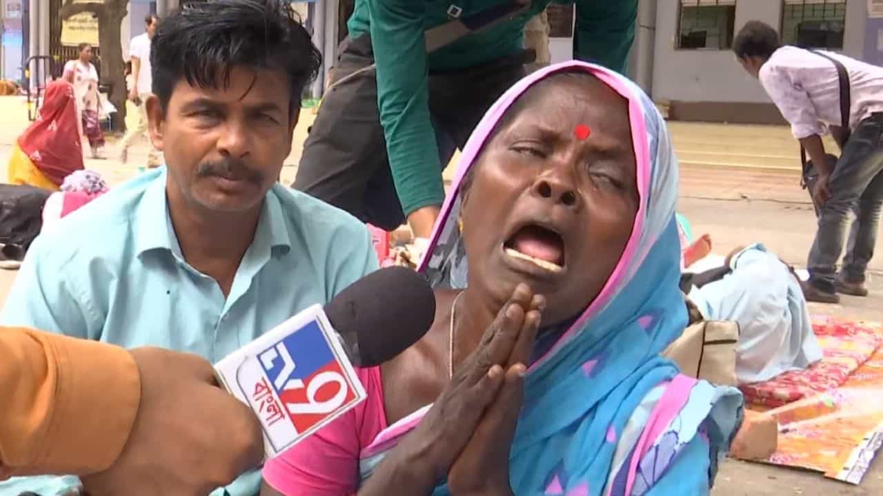 Student Assault at Hostel: 'ছেলে যেন বাড়ি ফেরে...', কান্নায় ভেঙে পড়েন মা, TV9 বাংলার খবরের জেরে ICU বেড পেল নির্যাতিত নাবালক Student Assault at Hostel: 'ছেলে যেন বাড়ি ফেরে...', কান্নায় ভেঙে পড়েন মা, TV9 বাংলার খবরের জেরে ICU বেড পেল নির্যাতিত নাবালক