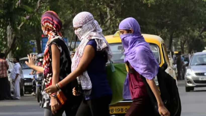 Weather Update: উত্তরে বৃষ্টি, দক্ষিণে ফের তাপপ্রবাহের সতর্কতা, হাওয়া বদলাবে কবে থেকে?