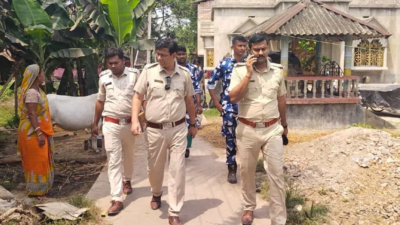 Bhupatinagar NIA Attack: পুলিশকে জানিয়েই ভূপতিনগরে গিয়েছিল NIA, উল্লেখ পুলিশের রিপোর্টে: সূত্র Bhupatinagar NIA Attack: পুলিশকে জানিয়েই ভূপতিনগরে গিয়েছিল NIA, উল্লেখ পুলিশের রিপোর্টে: সূত্র