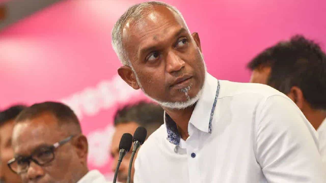 India-Maldives: মুইজ্জুর মুখ পুড়ল এবার, ভারতের প্রশংসায় মলদ্বীপের বিদেশমন্ত্রী India-Maldives: মুইজ্জুর মুখ পুড়ল এবার, ভারতের প্রশংসায় মলদ্বীপের বিদেশমন্ত্রী