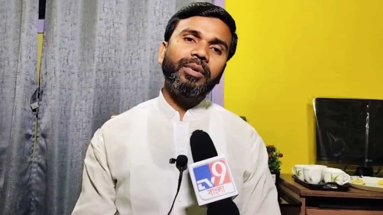 ISF-CPIM: সিপিএমের সঙ্গে জোট হয়নি, বসিরহাটের ISF প্রার্থী সরে দাঁড়ালেন ISF-CPIM: সিপিএমের সঙ্গে জোট হয়নি, বসিরহাটের ISF প্রার্থী সরে দাঁড়ালেন