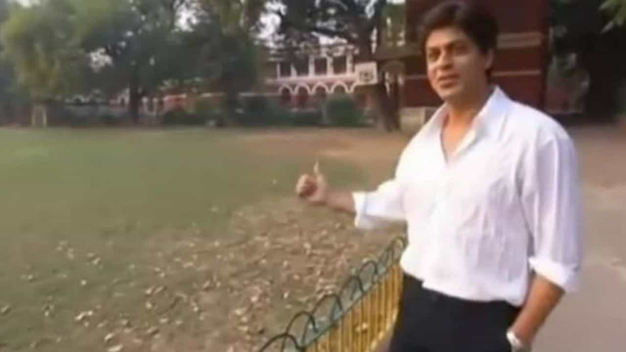 কত টাকার মাইনের স্কুলে পড়তেন শাহরুখ খান? ফিজ় শুনলে অবাক হবেন...