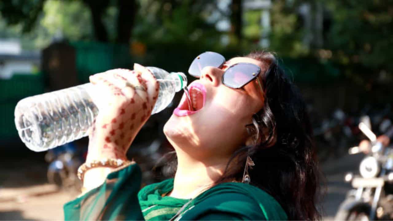 Weather Update for Today: গরম নিয়ে এবার চরম সতর্কবার্তা, রেহাই নেই কলকাতারও Weather Update for Today: গরম নিয়ে এবার চরম সতর্কবার্তা, রেহাই নেই কলকাতারও