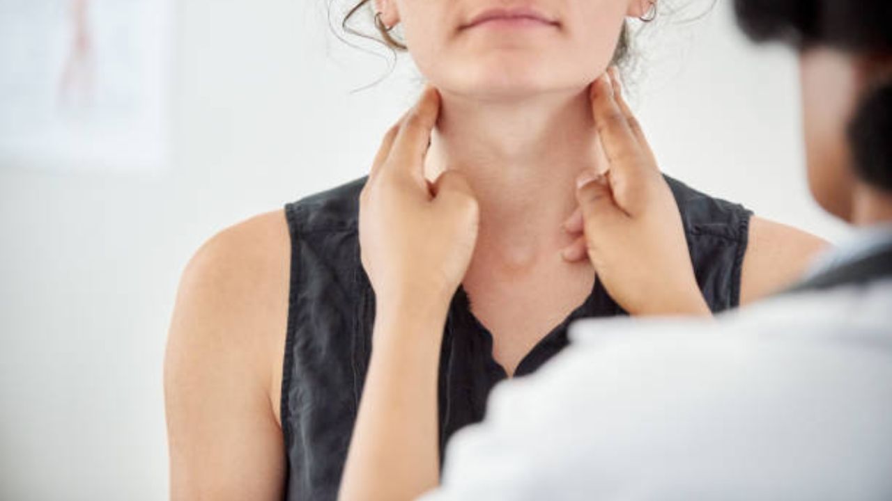 Thyroid Problem: সদ্য থাইরয়েড ধরা পড়েছে? এই ৫ পুষ্টির ঘাটতি হতে দেবেন না দেহে