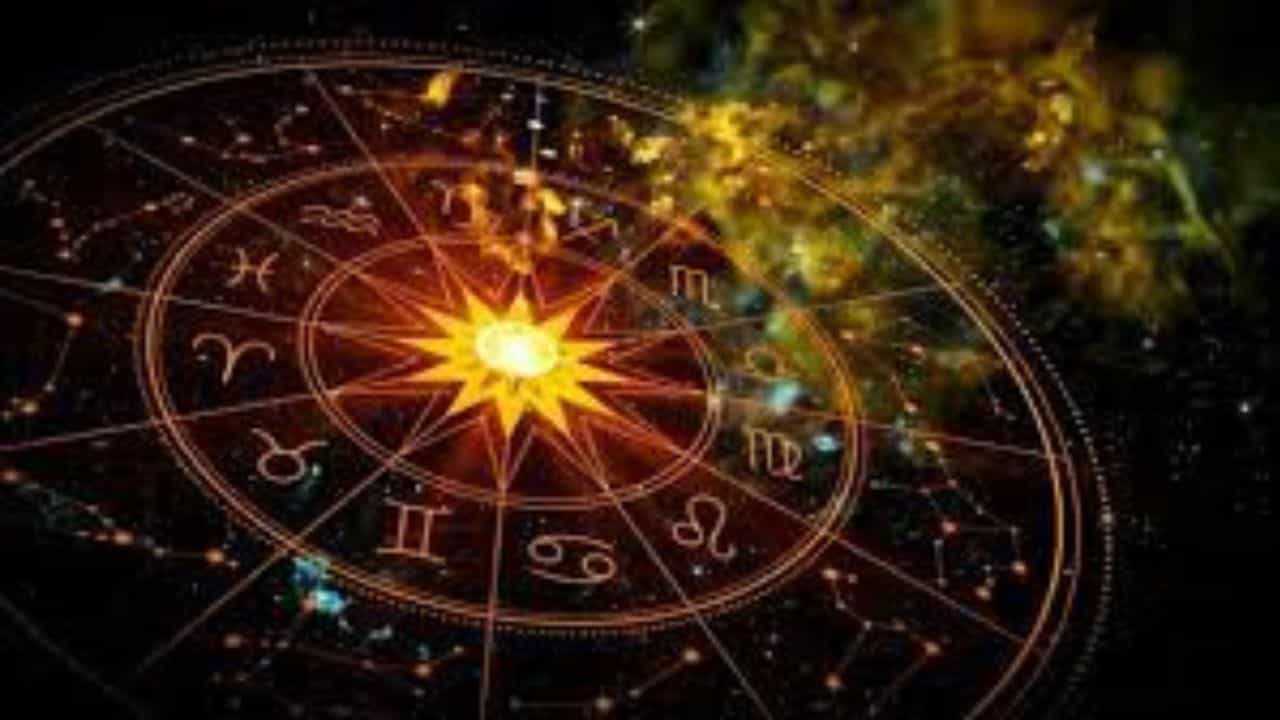 Today Horoscope 17th May, 2024: আজ সারাদিন আপনার কেমন কাটবে? পড়ুন রাশিফল Today Horoscope 17th May, 2024: আজ সারাদিন আপনার কেমন কাটবে? পড়ুন রাশিফল
