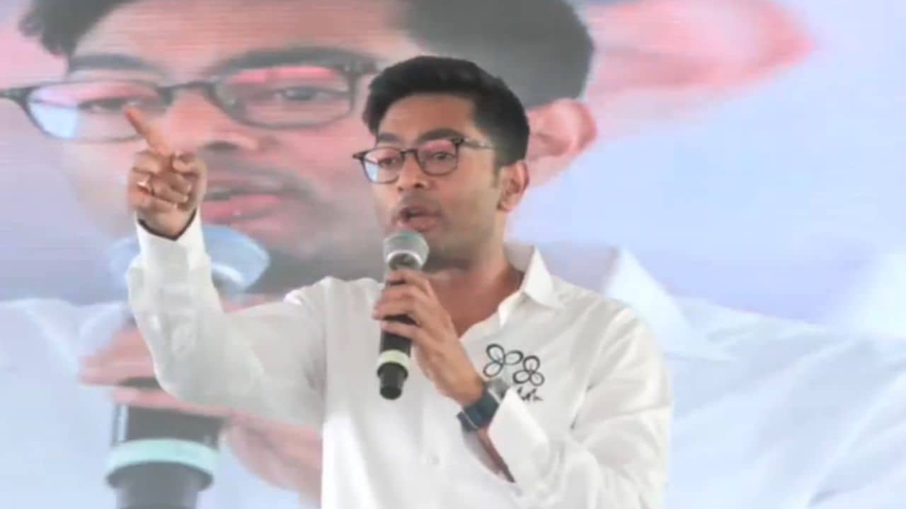 Abhishek Banerjee: ২০০০ টাকা দিয়ে BJP নেতারা মহিলাদের ইজ্জত দিল্লিতে বিক্রি করেছে
