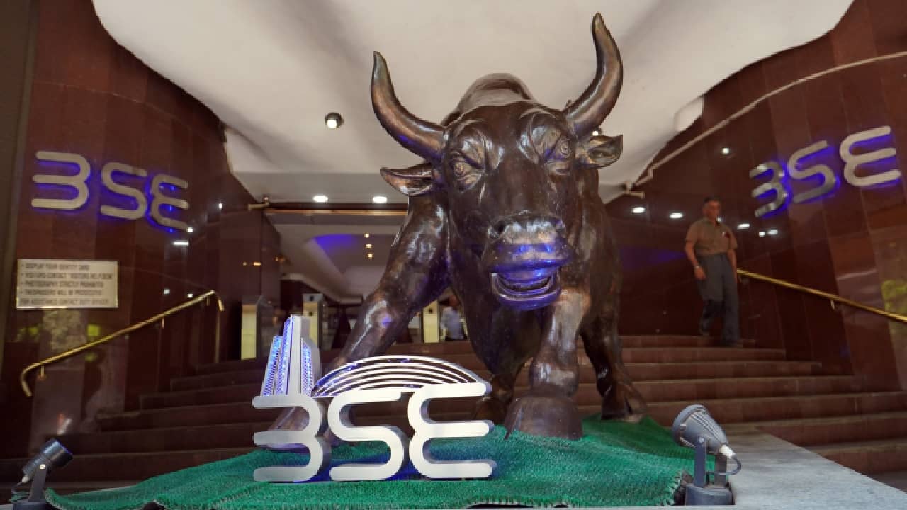 Special Trading Session: দালাল স্ট্রিটে ছুটি বাতিল, শনিবারও খোলা থাকছে বাজার! প্রাইমারি সিস্টেম ফেল করলে...
